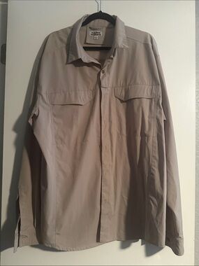 Outdoor Ventures Men’s size 3XL Beige Button up long sleeve vented fishing shirt